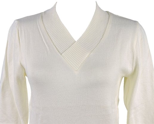 Blusa Feminina Adulto Manga Longa Decote V Lisa Logan Creme