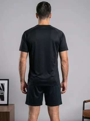 Camiseta Manga Curta Unissex Adamant U13TW00573 Umbro Preto e Vermelho