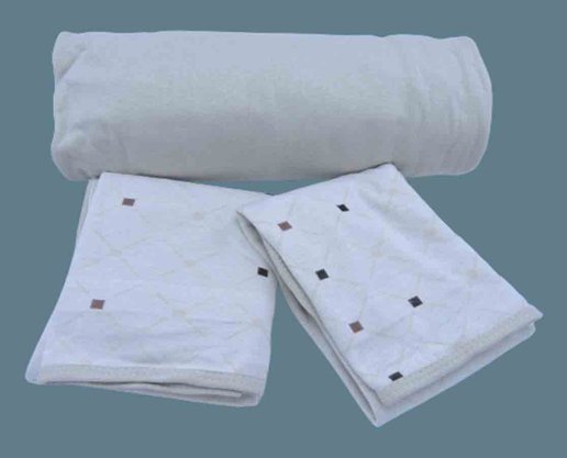 Jogo De Cama Rubi King 03 Peças Estampado 32075 SBX Bege