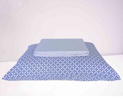 Jogo de Cama Solteiro 02 Peças 300 Fios Toque de Seda 0,88 X1,88m Jolitex Branco e Azul