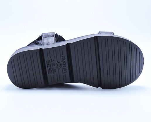 Sandália Feminina Adulto Flat 8387.505 Beira Rio Preto e Preto