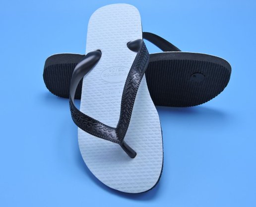 Chinelo Unissex Adulto Tradicional Havaianas Preto