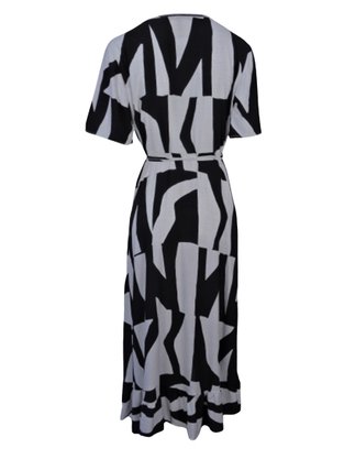 Vestido Envelope Midi Manga Curta V566T Vila Flor Gelo e Preto