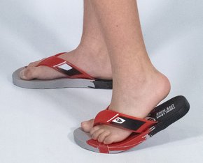 Chinelo Masculino Infantil Neocycle10897 Mormaii Cinza e Vermelho