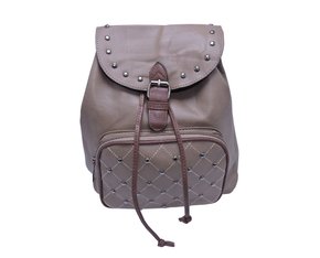 Mochila Feminina Adulto Sintético Com Bolso Frontal E Tachas X-6064 CH&LR Cinza Escuro