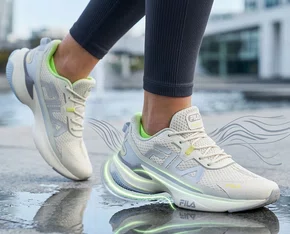 Tênis Feminino Recovery 51J728X Fila Branco, Azul e Amarelo