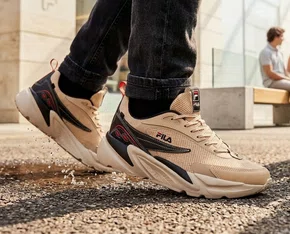 Tênis Masculino Adulto RT-LOW F01L00160 Fila Bege/Preto e Vermelho