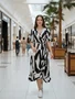 Vestido Envelope Midi Manga Curta V566T Vila Flor Gelo e Preto
